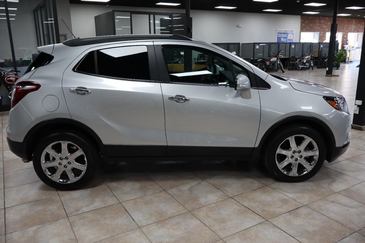 Buick Encore Vehicle Full-screen Gallery Image 6