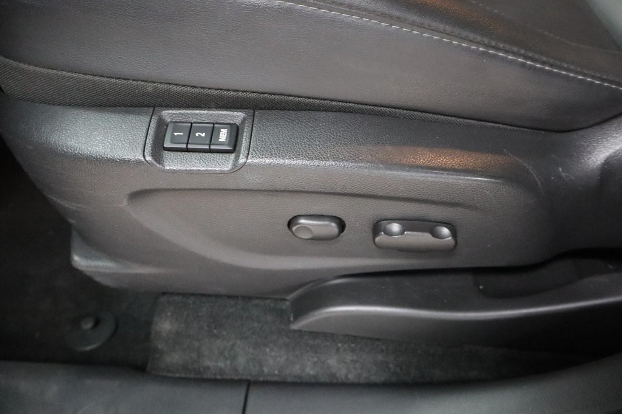 Buick Encore Vehicle Full-screen Gallery Image 10
