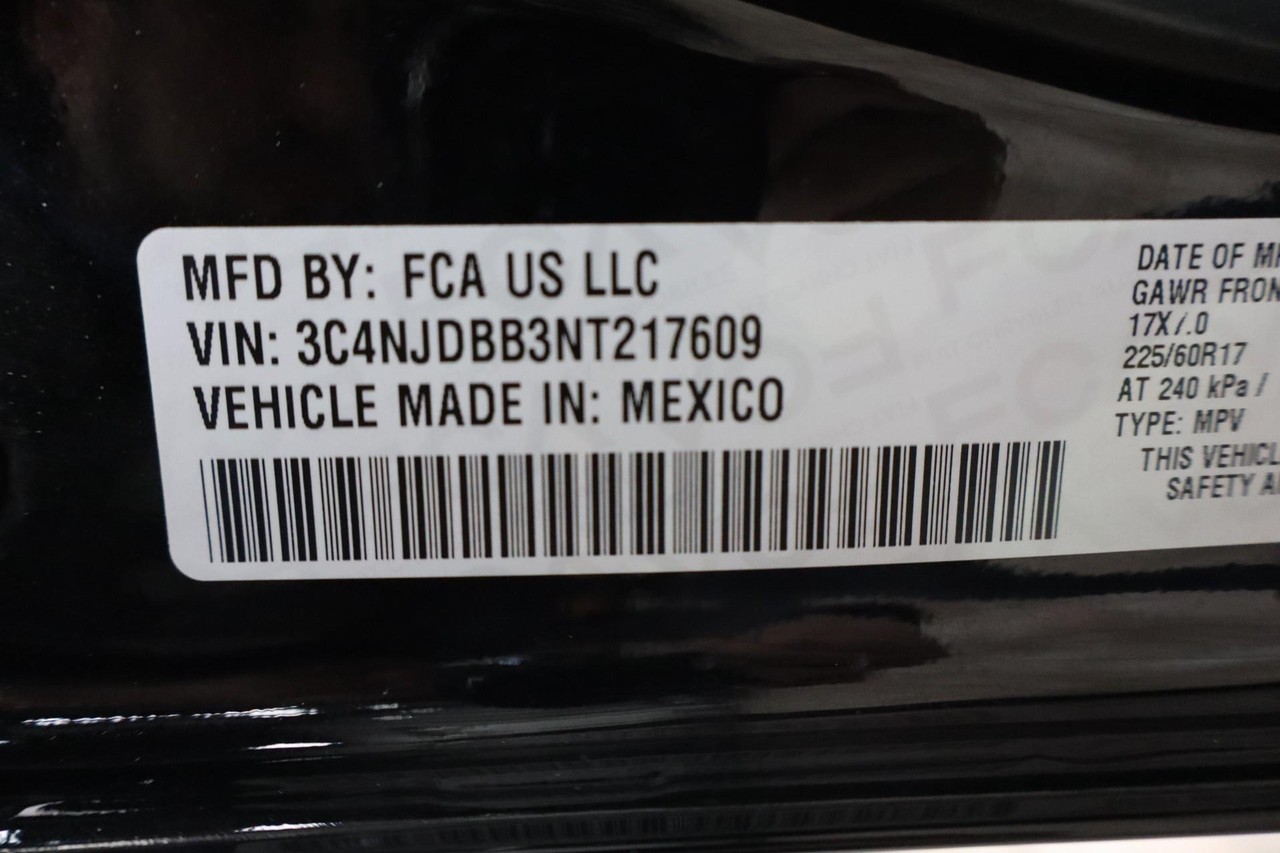 Jeep Compass Vehicle Full-screen Gallery Image 19