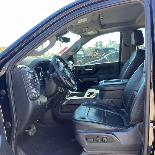 GMC Sierra 2500HD Vehicle Full-screen Gallery Image 9