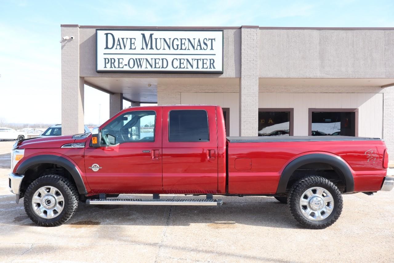 Ford Super Duty F-250 SRW Vehicle Full-screen Gallery Image 2