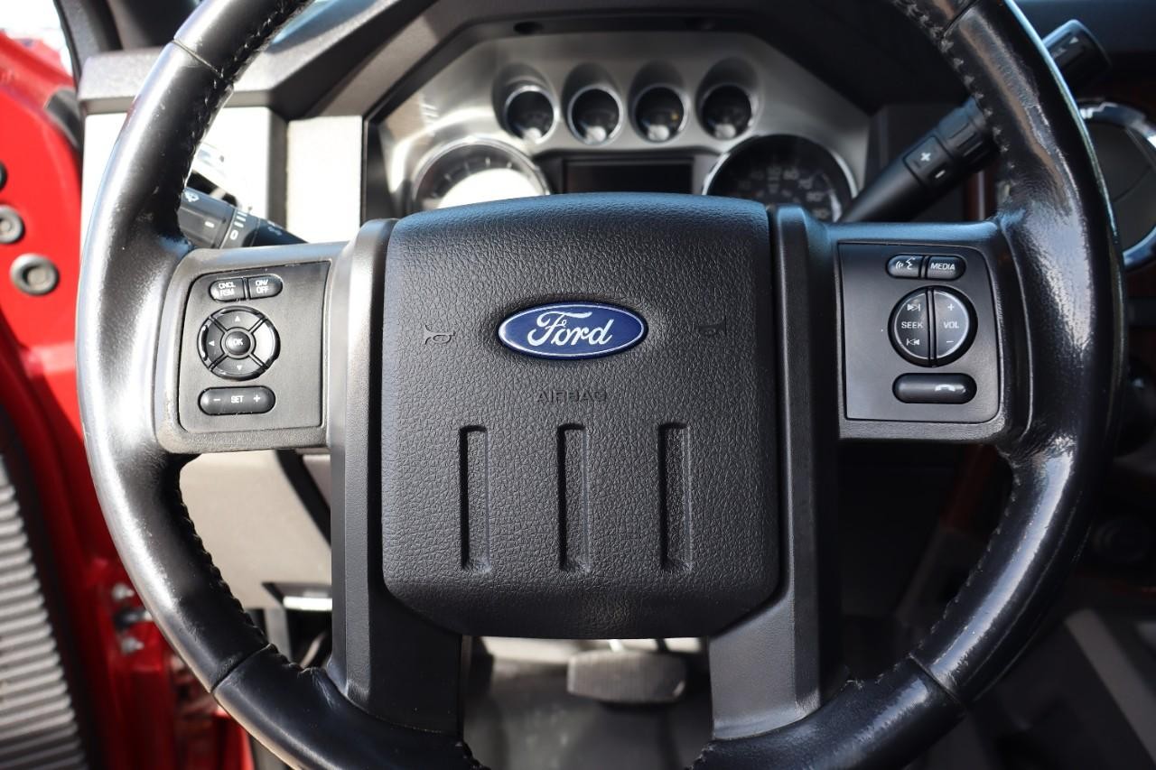 Ford Super Duty F-250 SRW Vehicle Full-screen Gallery Image 13