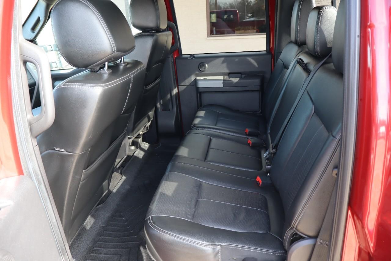 Ford Super Duty F-250 SRW Vehicle Full-screen Gallery Image 17