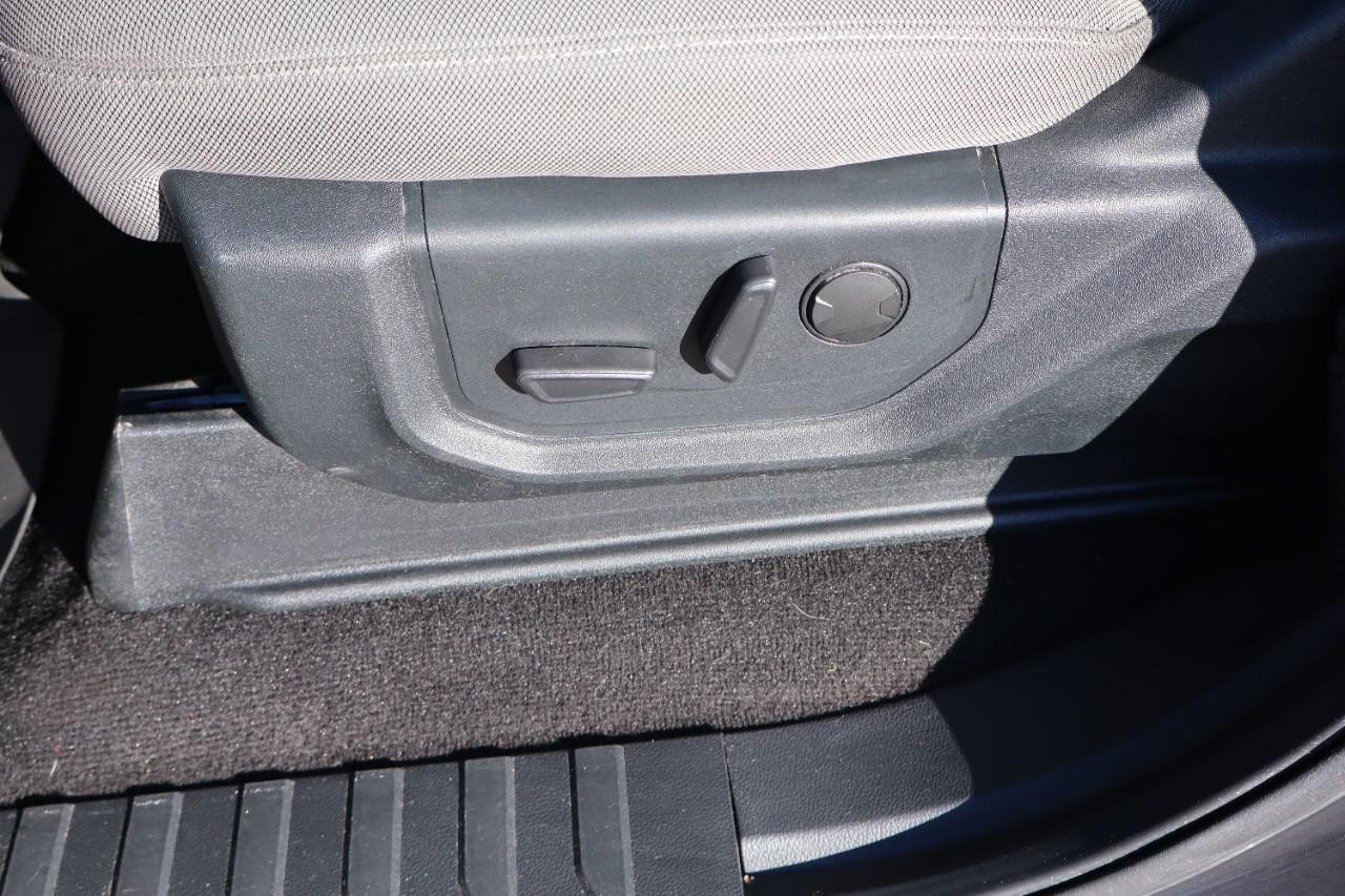 Ford F-150 Vehicle Full-screen Gallery Image 10