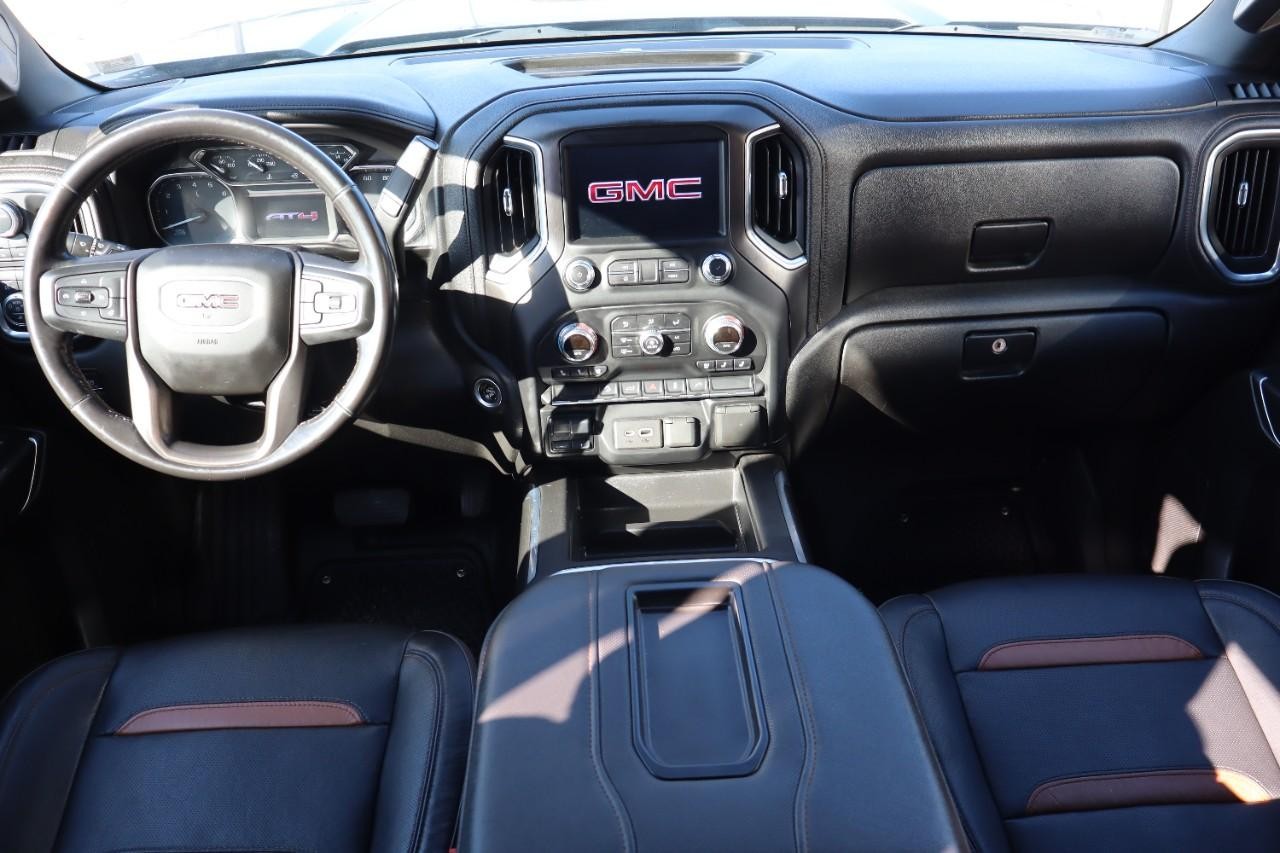 GMC Sierra 2500HD Vehicle Full-screen Gallery Image 13
