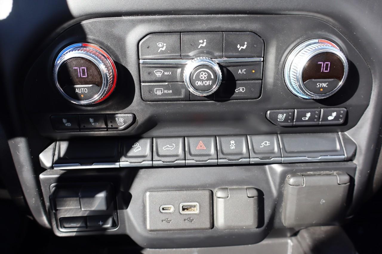 GMC Sierra 2500HD Vehicle Full-screen Gallery Image 17