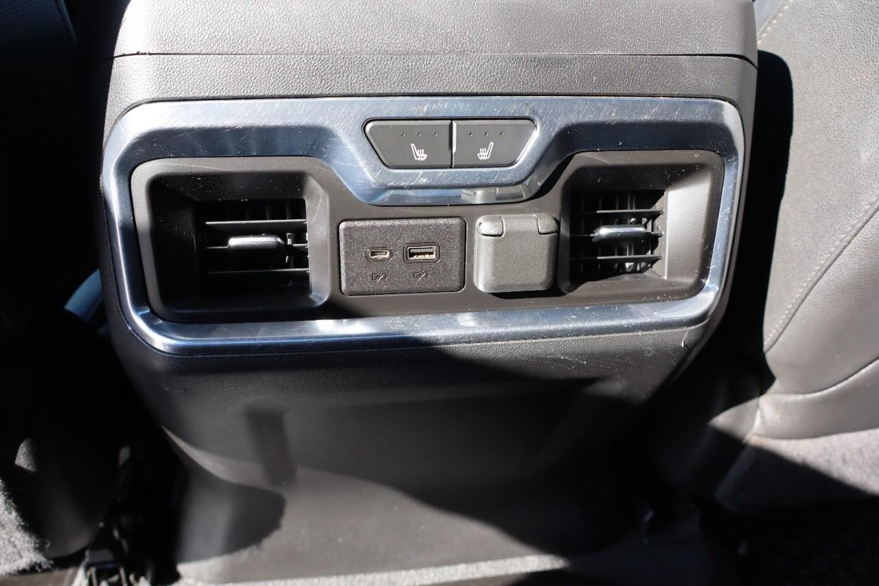 GMC Sierra 2500HD Vehicle Full-screen Gallery Image 20