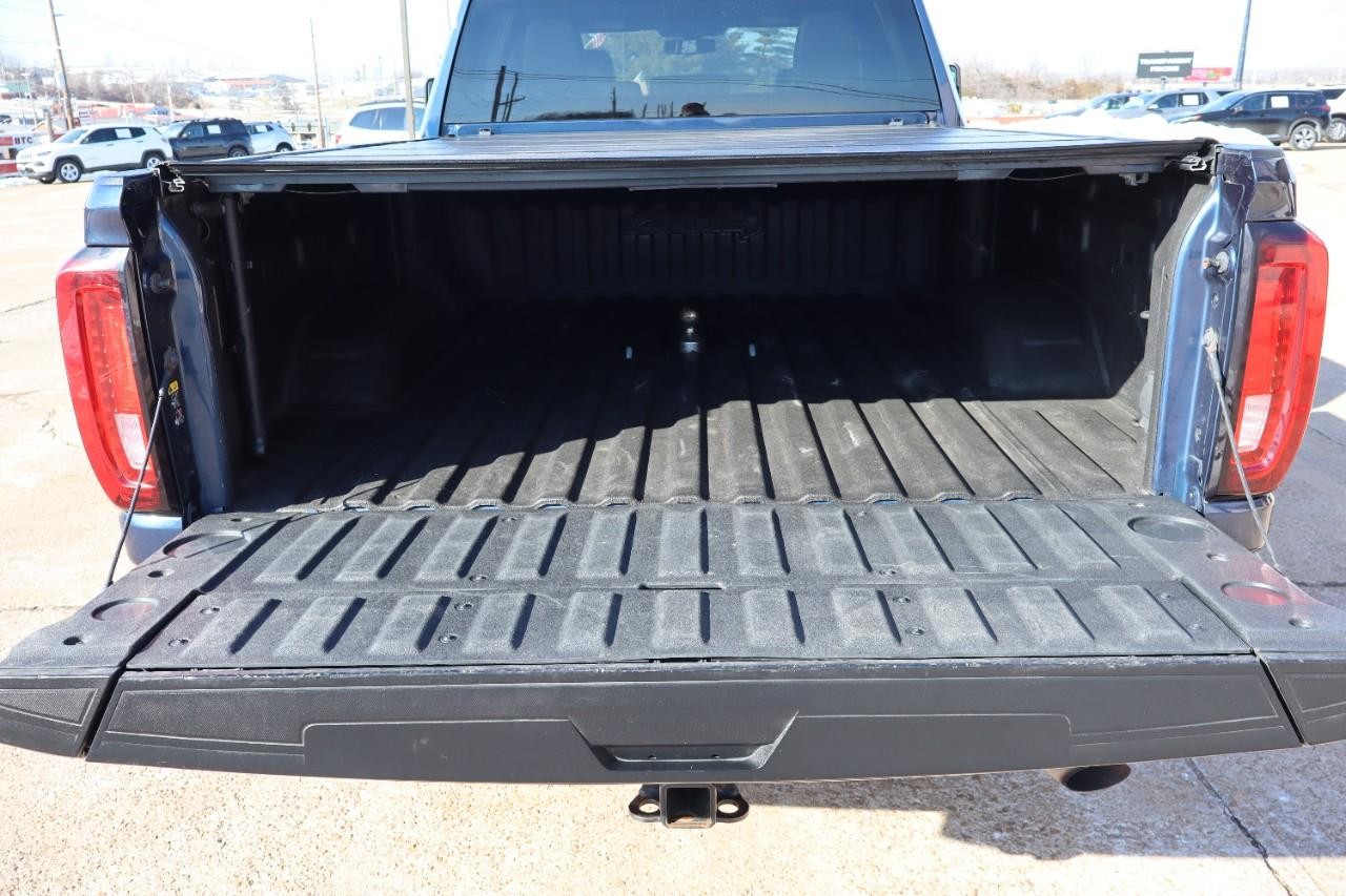 GMC Sierra 2500HD Vehicle Full-screen Gallery Image 22