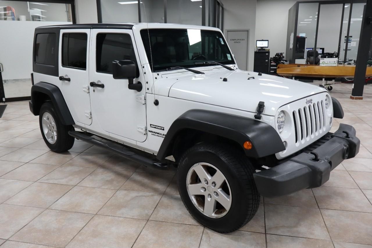 Jeep Wrangler Unlimited Vehicle Full-screen Gallery Image 7