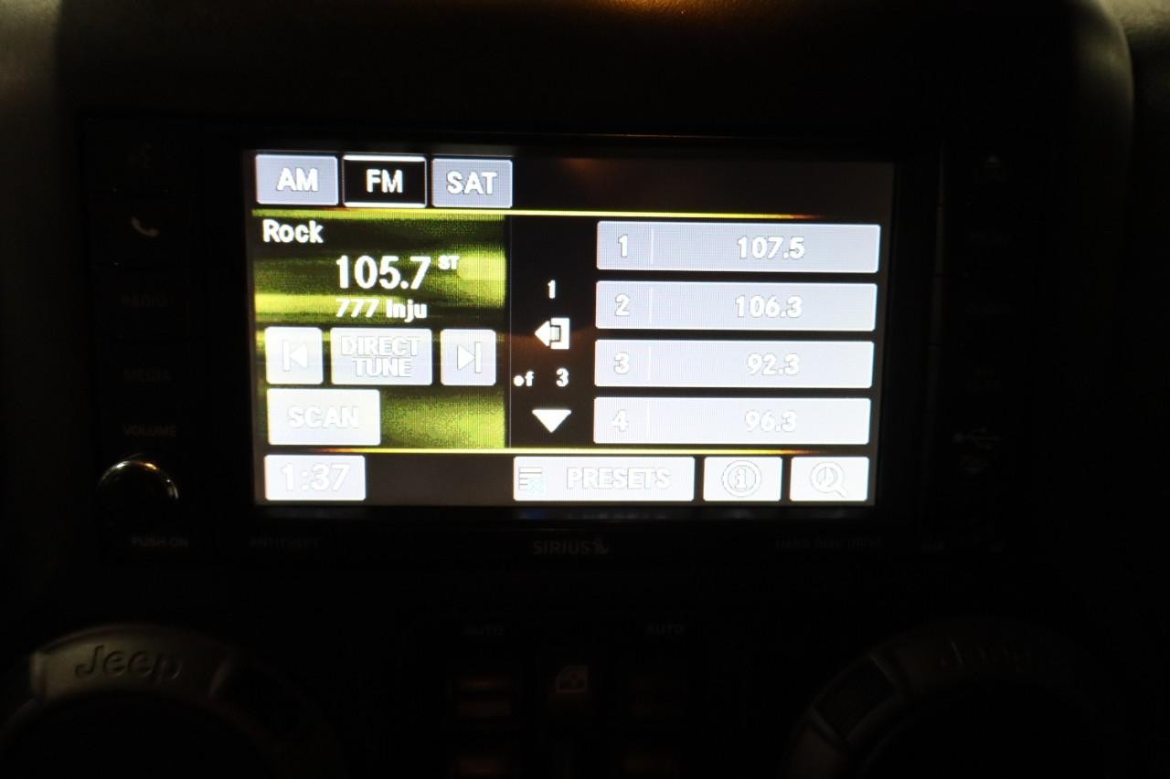 Jeep Wrangler Unlimited Vehicle Full-screen Gallery Image 14