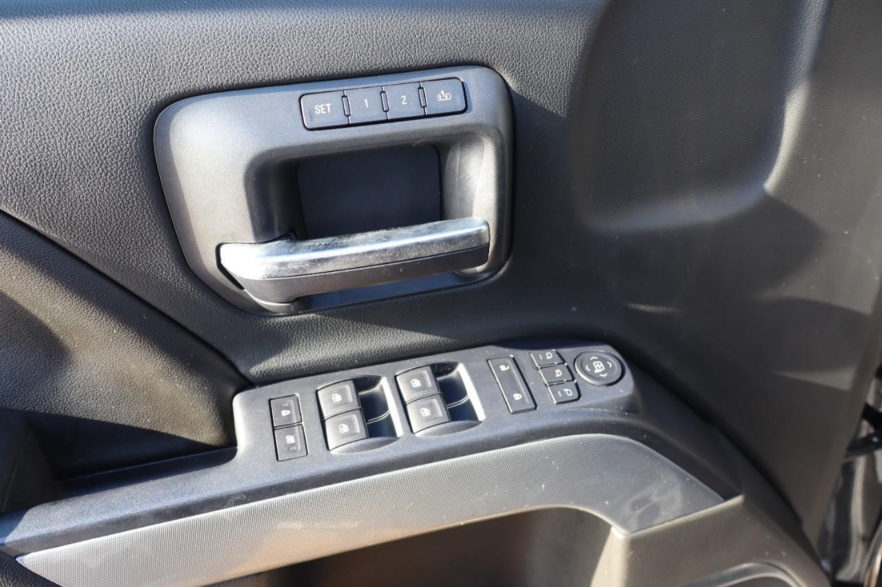 Chevrolet Silverado 1500 Vehicle Full-screen Gallery Image 11