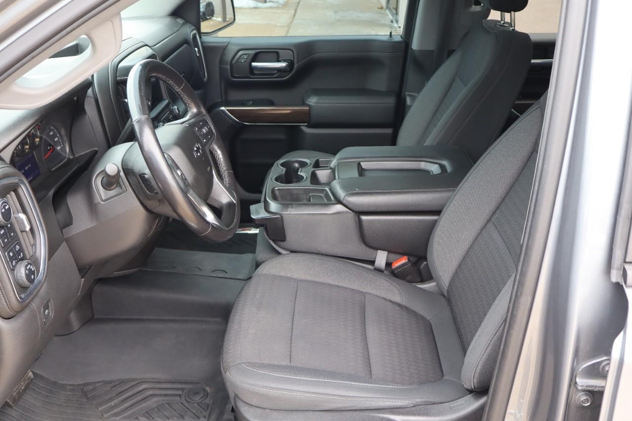 Chevrolet Silverado 1500 Vehicle Full-screen Gallery Image 9