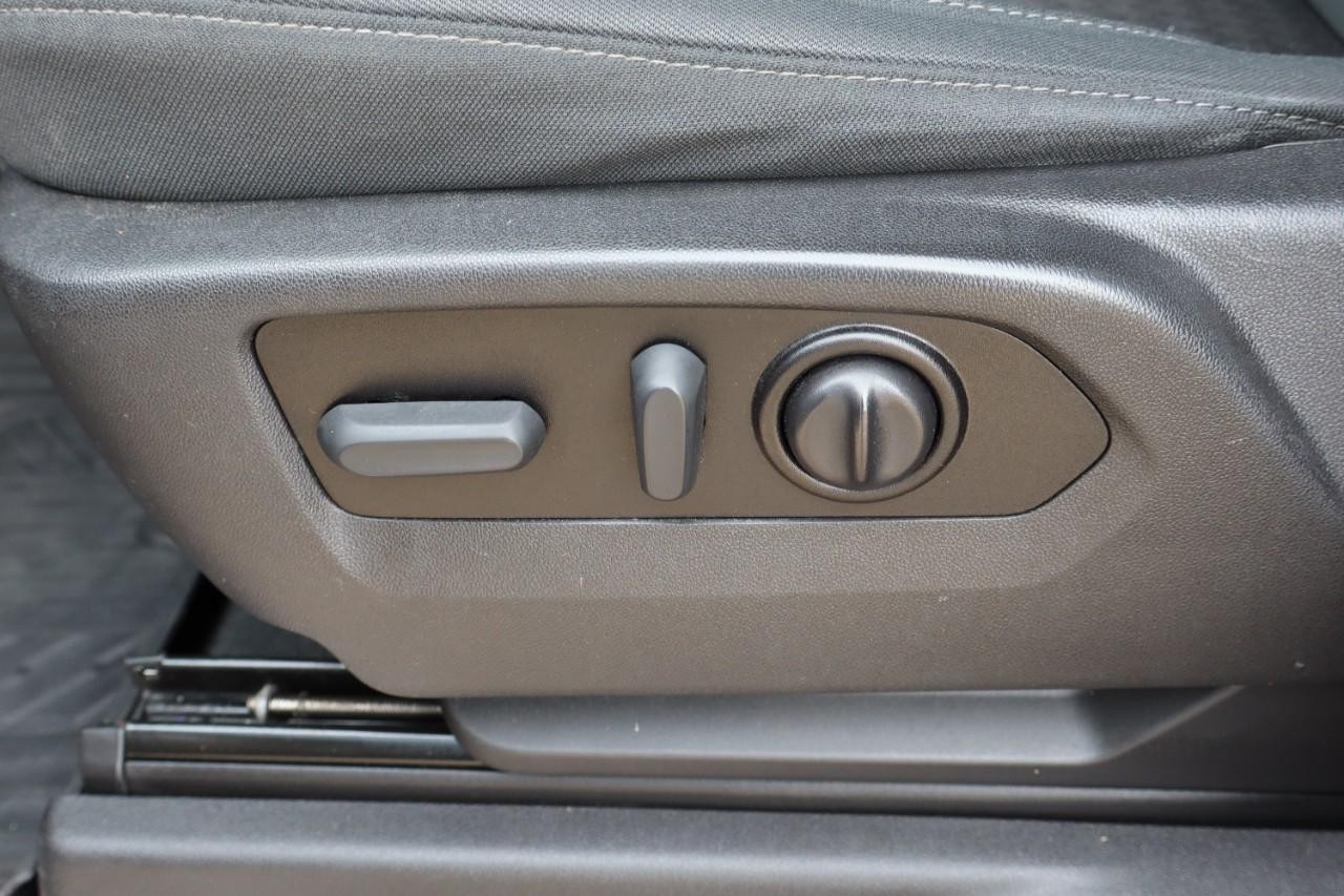 Chevrolet Silverado 1500 Vehicle Full-screen Gallery Image 10