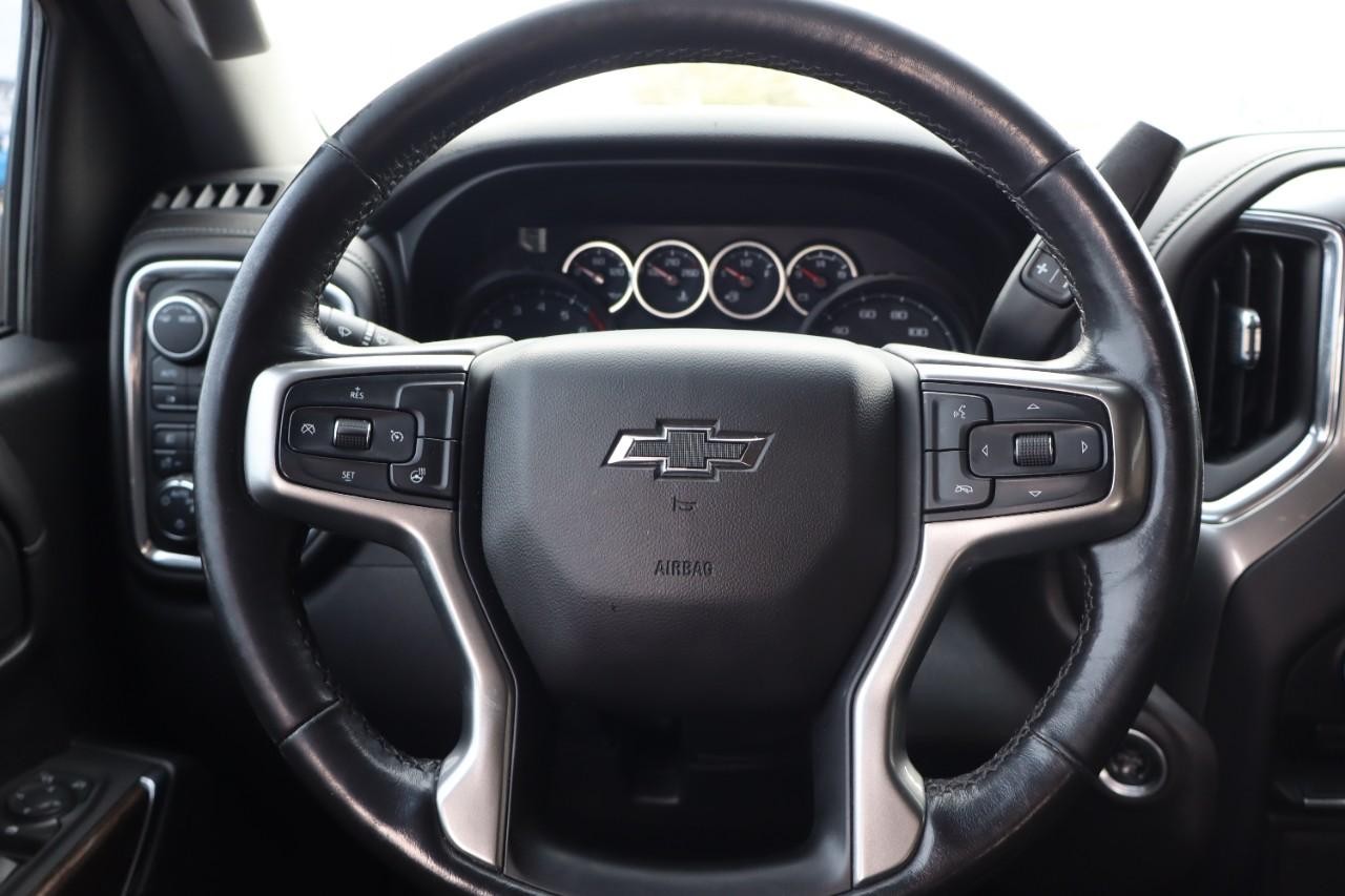 Chevrolet Silverado 1500 Vehicle Full-screen Gallery Image 13