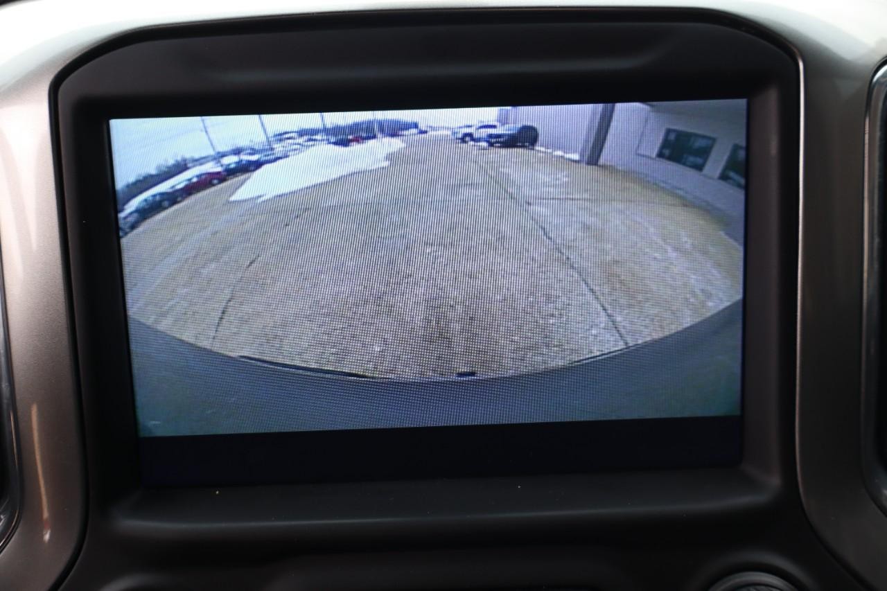 Chevrolet Silverado 1500 Vehicle Full-screen Gallery Image 14