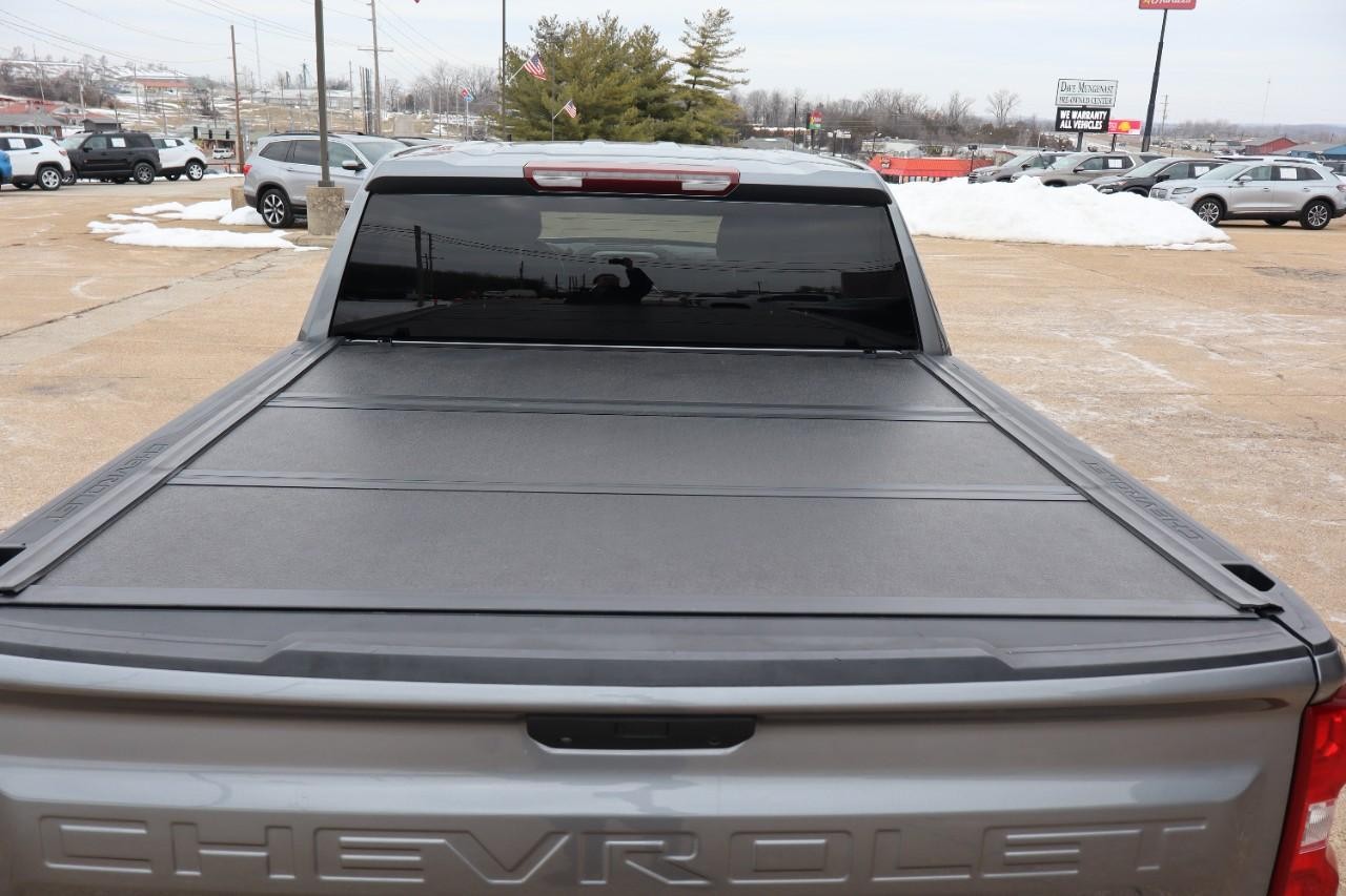 Chevrolet Silverado 1500 Vehicle Full-screen Gallery Image 20