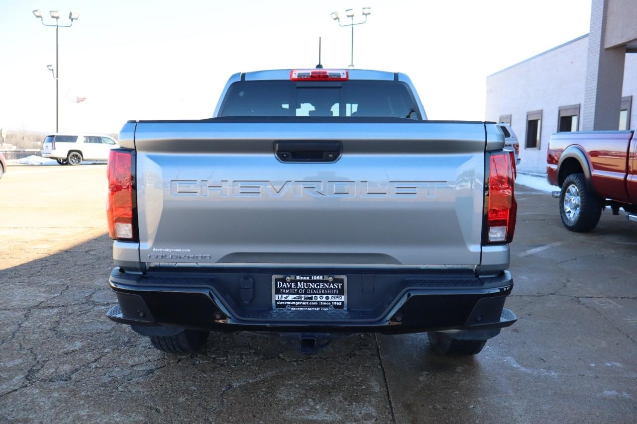 Chevrolet Colorado Vehicle Full-screen Gallery Image 4