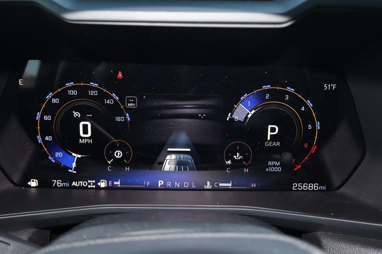 Chevrolet Colorado Vehicle Full-screen Gallery Image 14