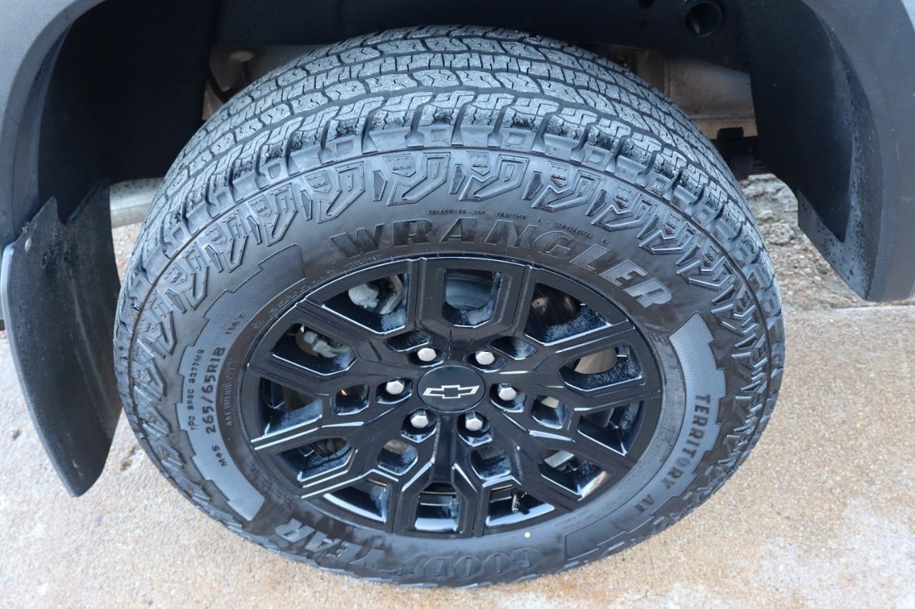 Chevrolet Colorado Vehicle Full-screen Gallery Image 29