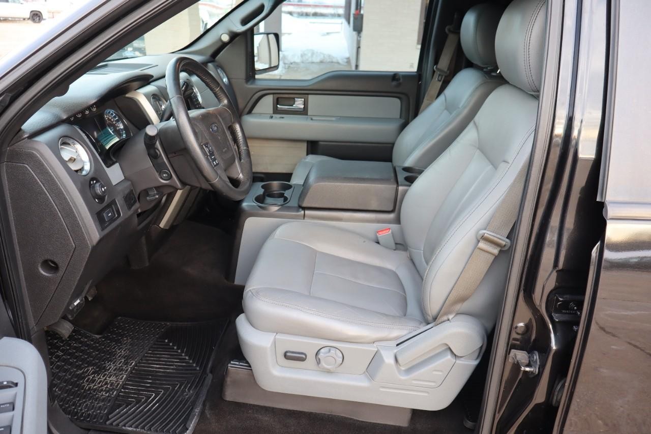 Ford F-150 Vehicle Full-screen Gallery Image 9