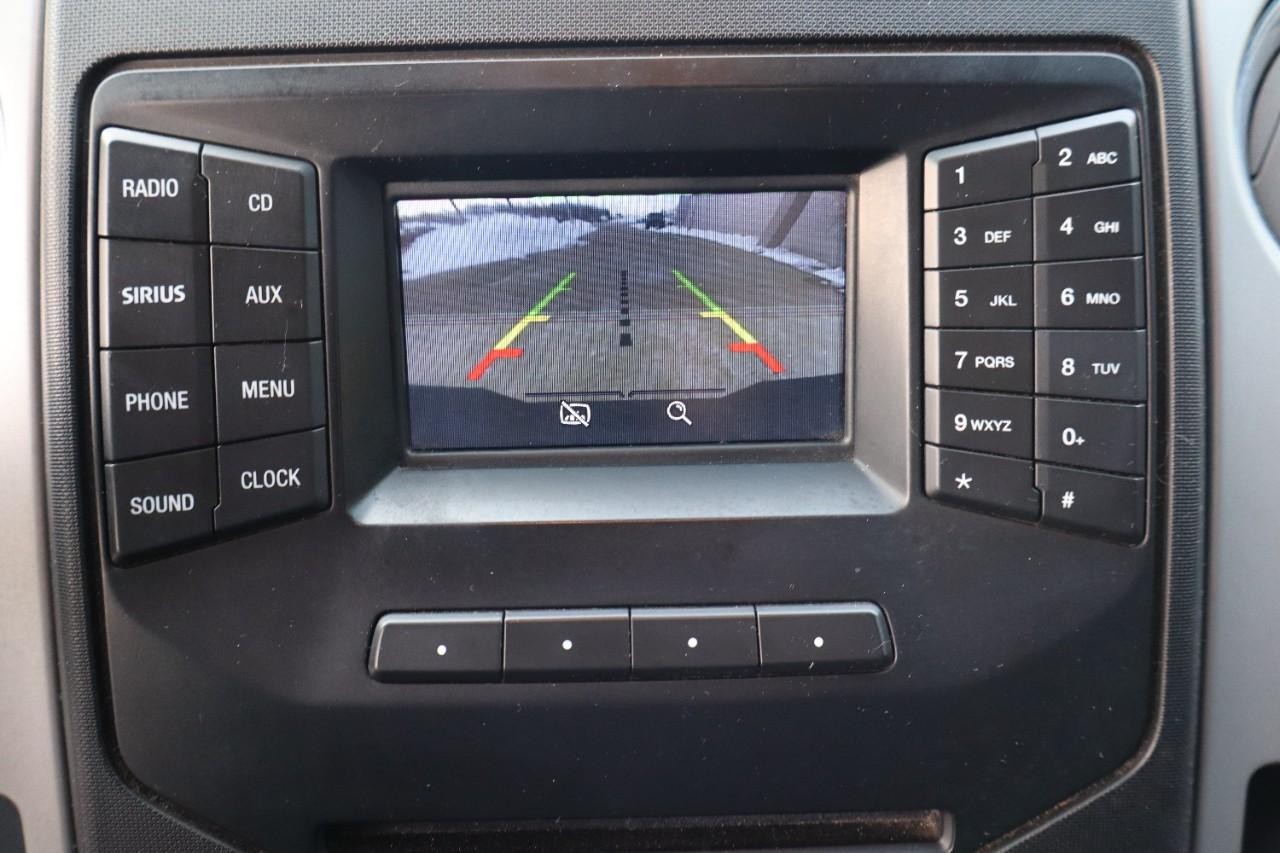 Ford F-150 Vehicle Full-screen Gallery Image 14