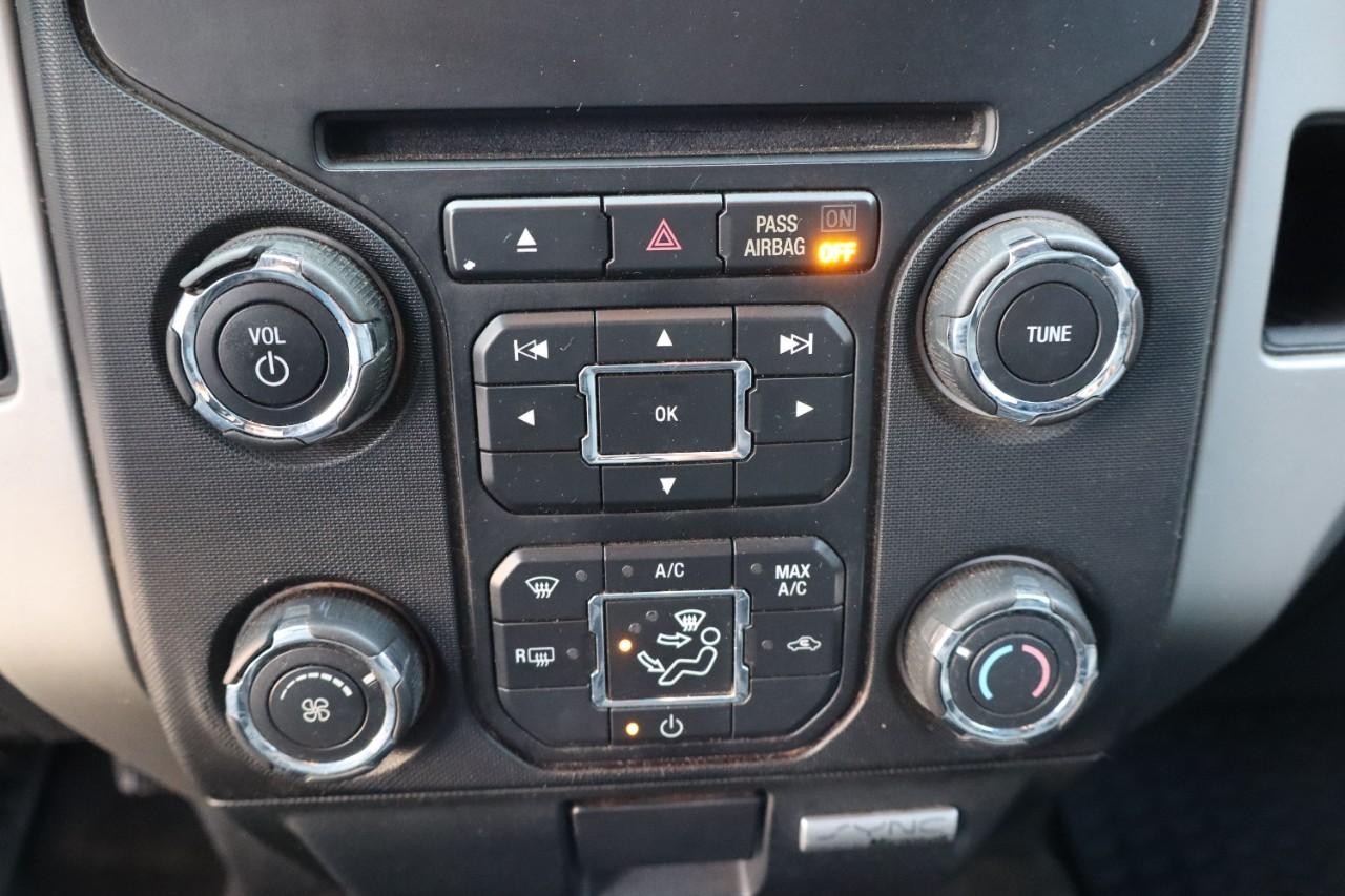 Ford F-150 Vehicle Full-screen Gallery Image 15