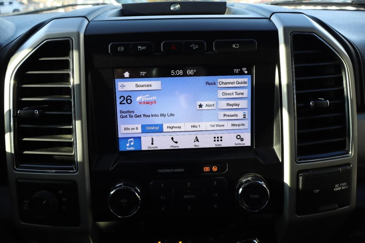 Ford Super Duty F-350 SRW Vehicle Full-screen Gallery Image 13