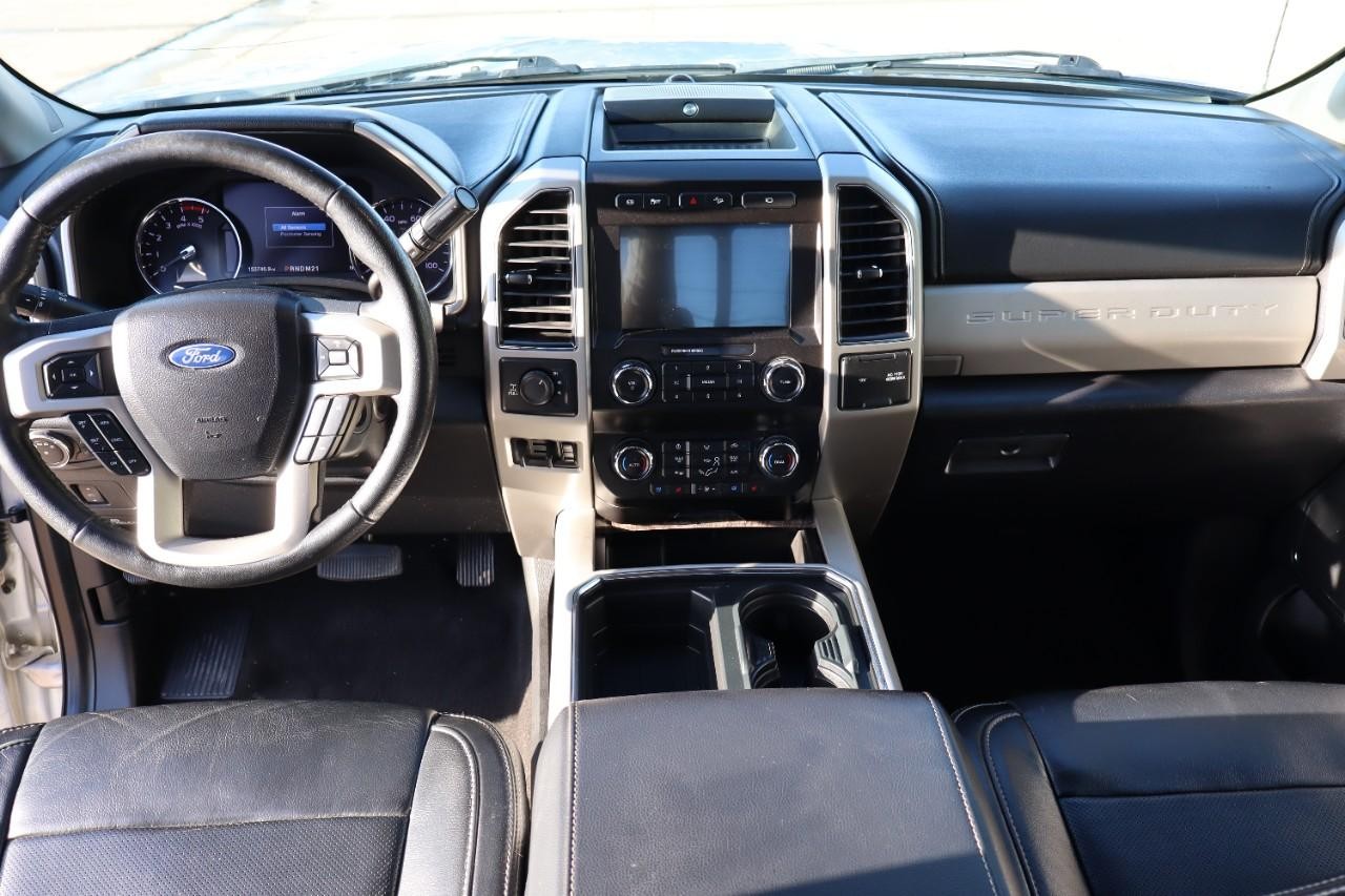 Ford Super Duty F-350 SRW Vehicle Full-screen Gallery Image 18