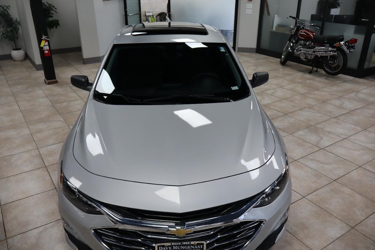 Chevrolet Malibu Vehicle Full-screen Gallery Image 9