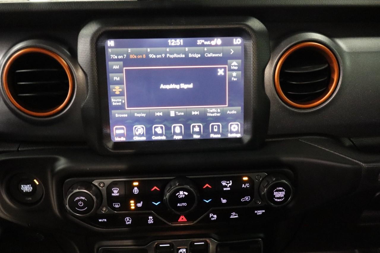 Jeep Gladiator Vehicle Full-screen Gallery Image 18