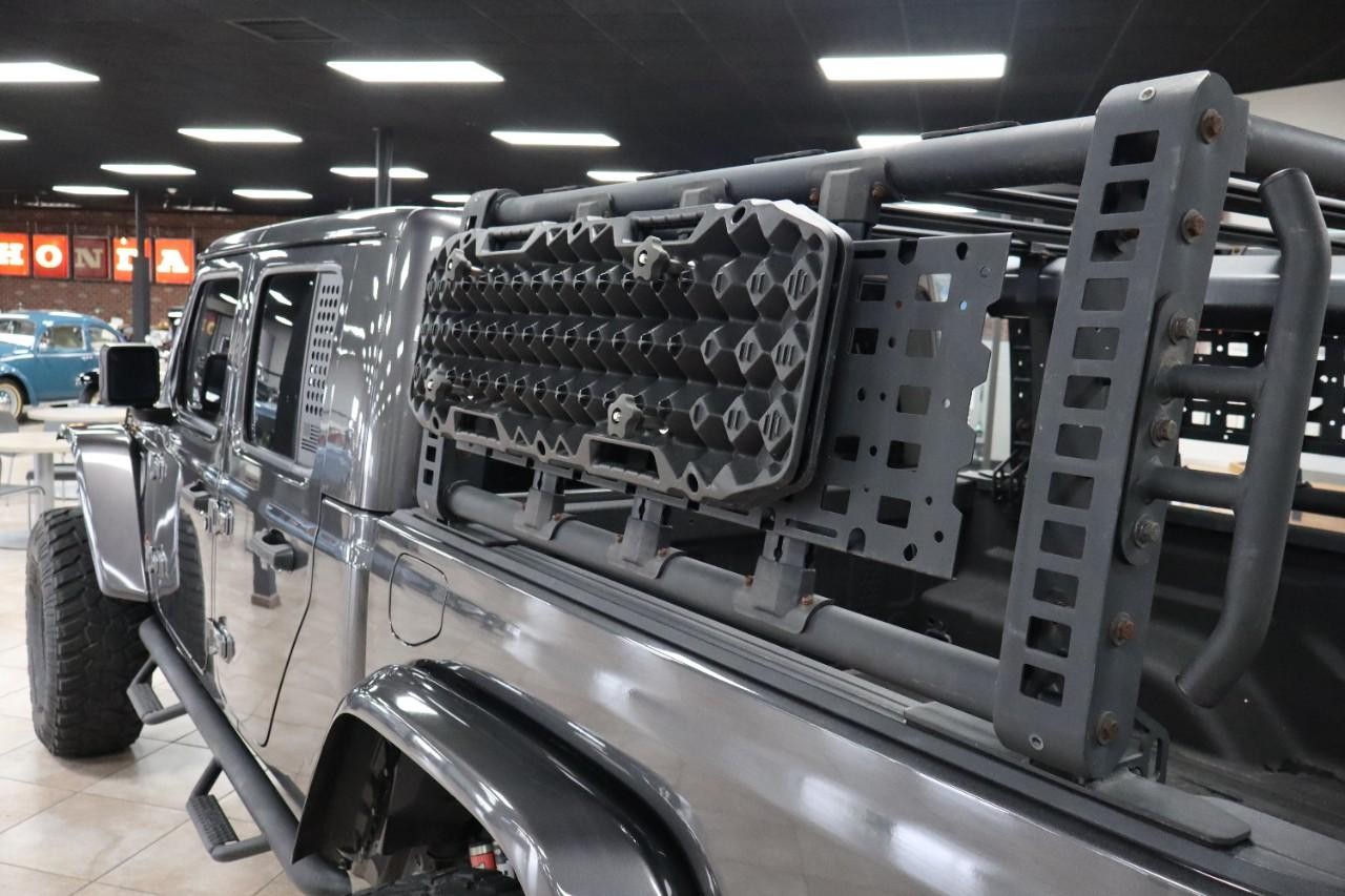 Jeep Gladiator Vehicle Full-screen Gallery Image 21