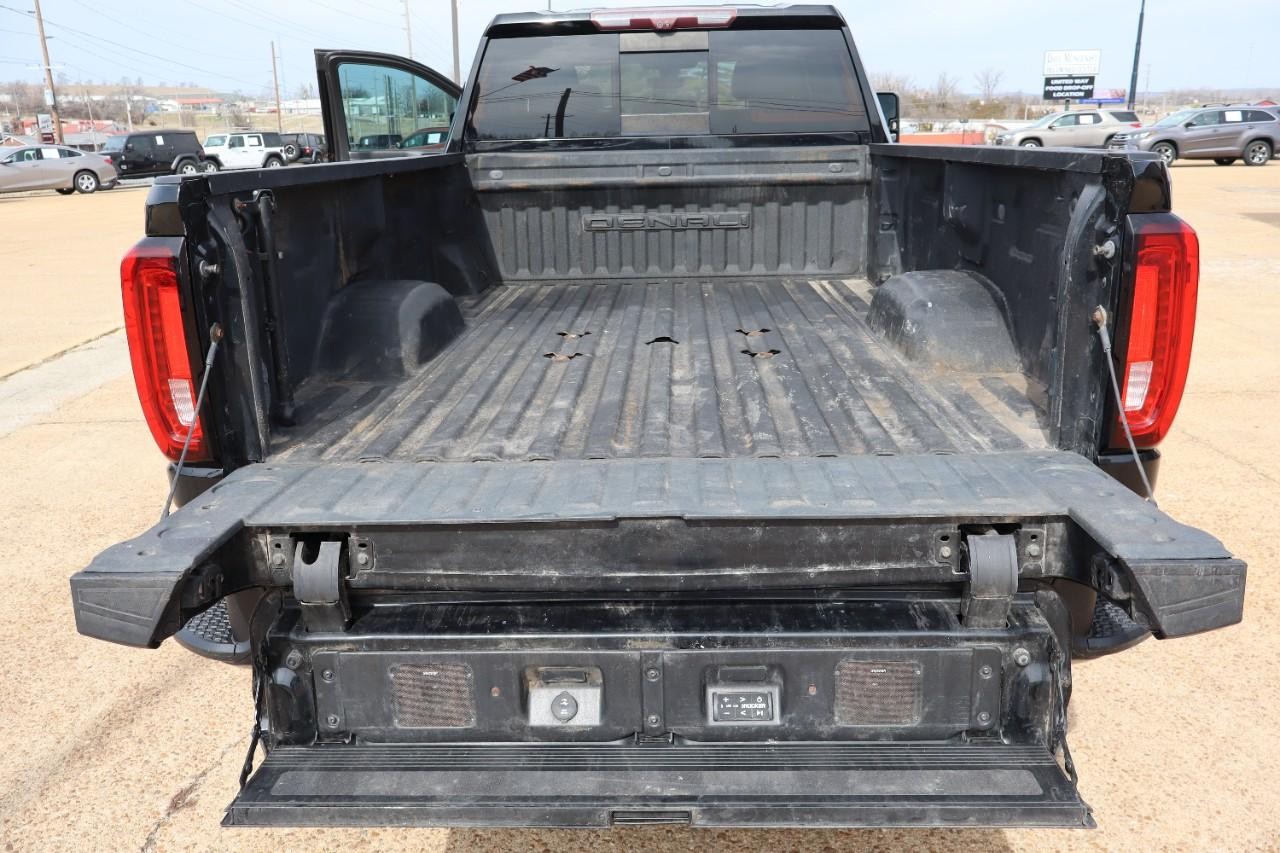 GMC Sierra 2500HD Vehicle Full-screen Gallery Image 9