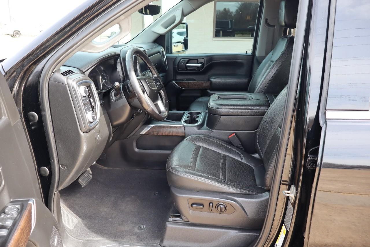 GMC Sierra 2500HD Vehicle Full-screen Gallery Image 10