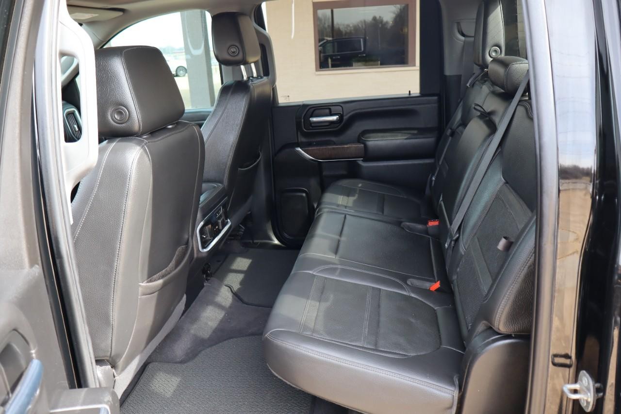 GMC Sierra 2500HD Vehicle Full-screen Gallery Image 19