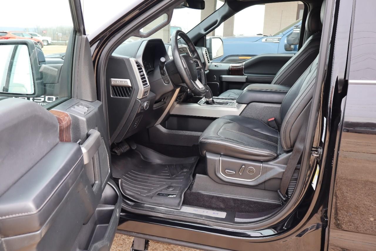 Ford F-150 Vehicle Full-screen Gallery Image 13