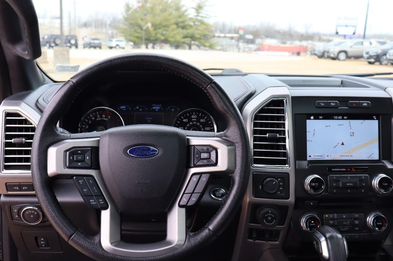 Ford F-150 Vehicle Full-screen Gallery Image 14