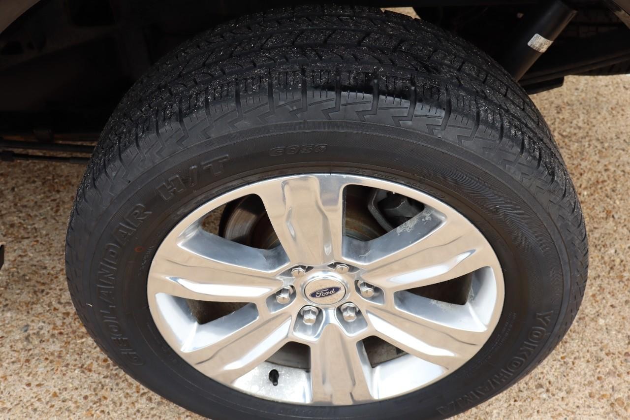 Ford F-150 Vehicle Full-screen Gallery Image 35