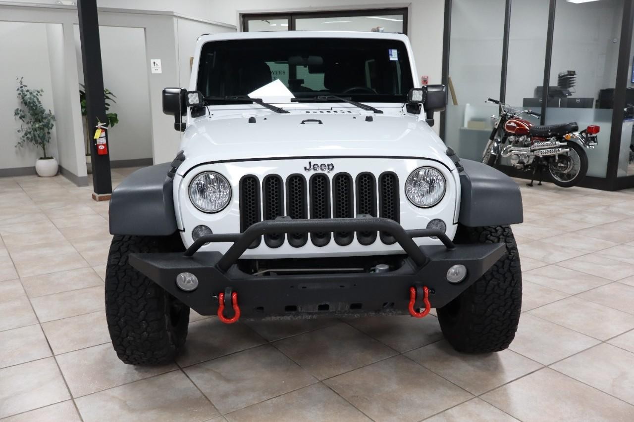 Jeep Wrangler Unlimited Vehicle Full-screen Gallery Image 11
