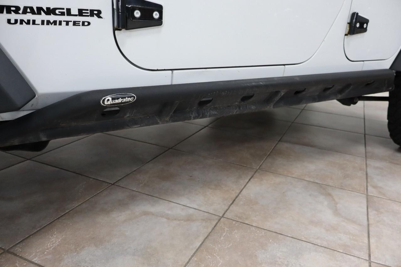 Jeep Wrangler Unlimited Vehicle Full-screen Gallery Image 27