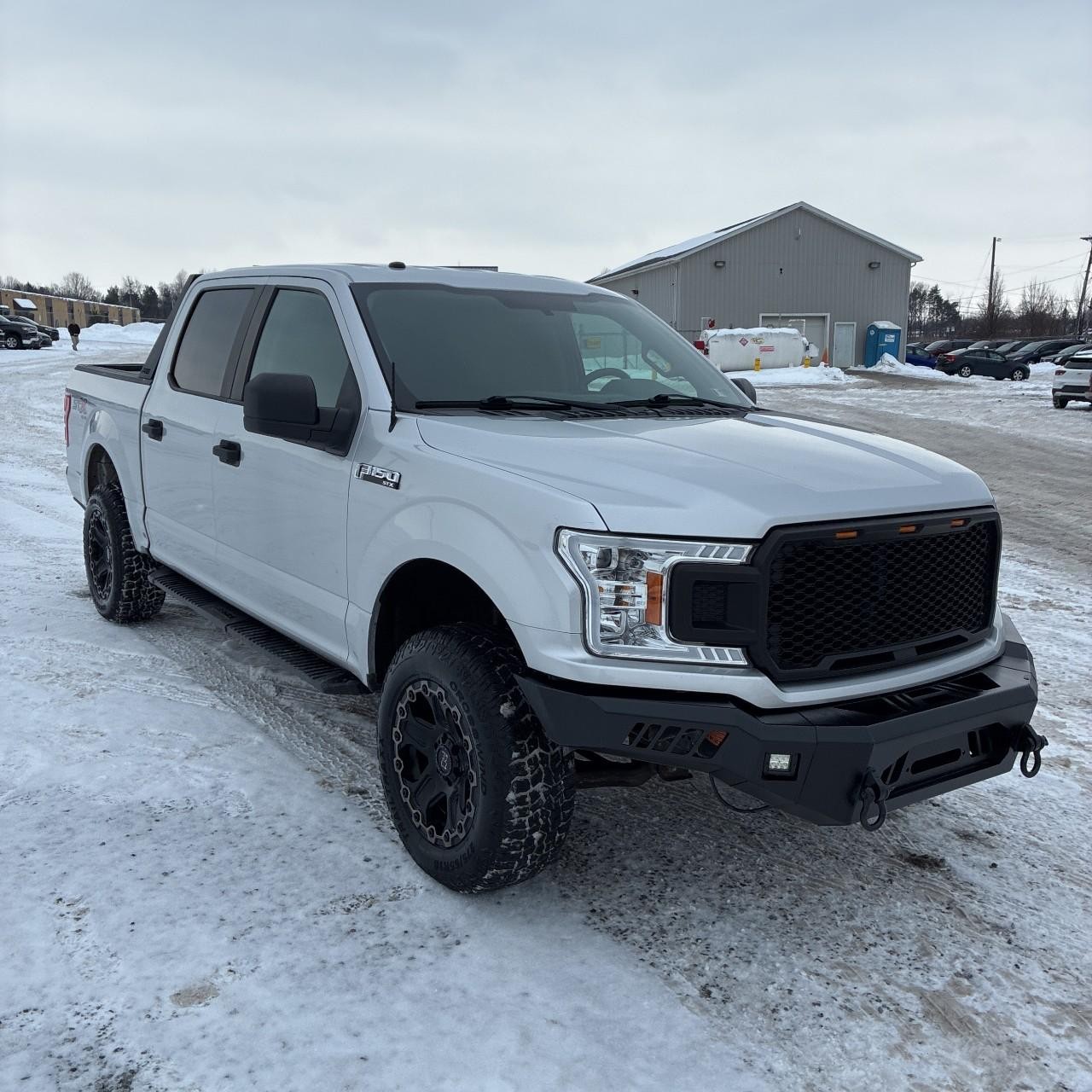 Ford F-150 Vehicle Full-screen Gallery Image 7