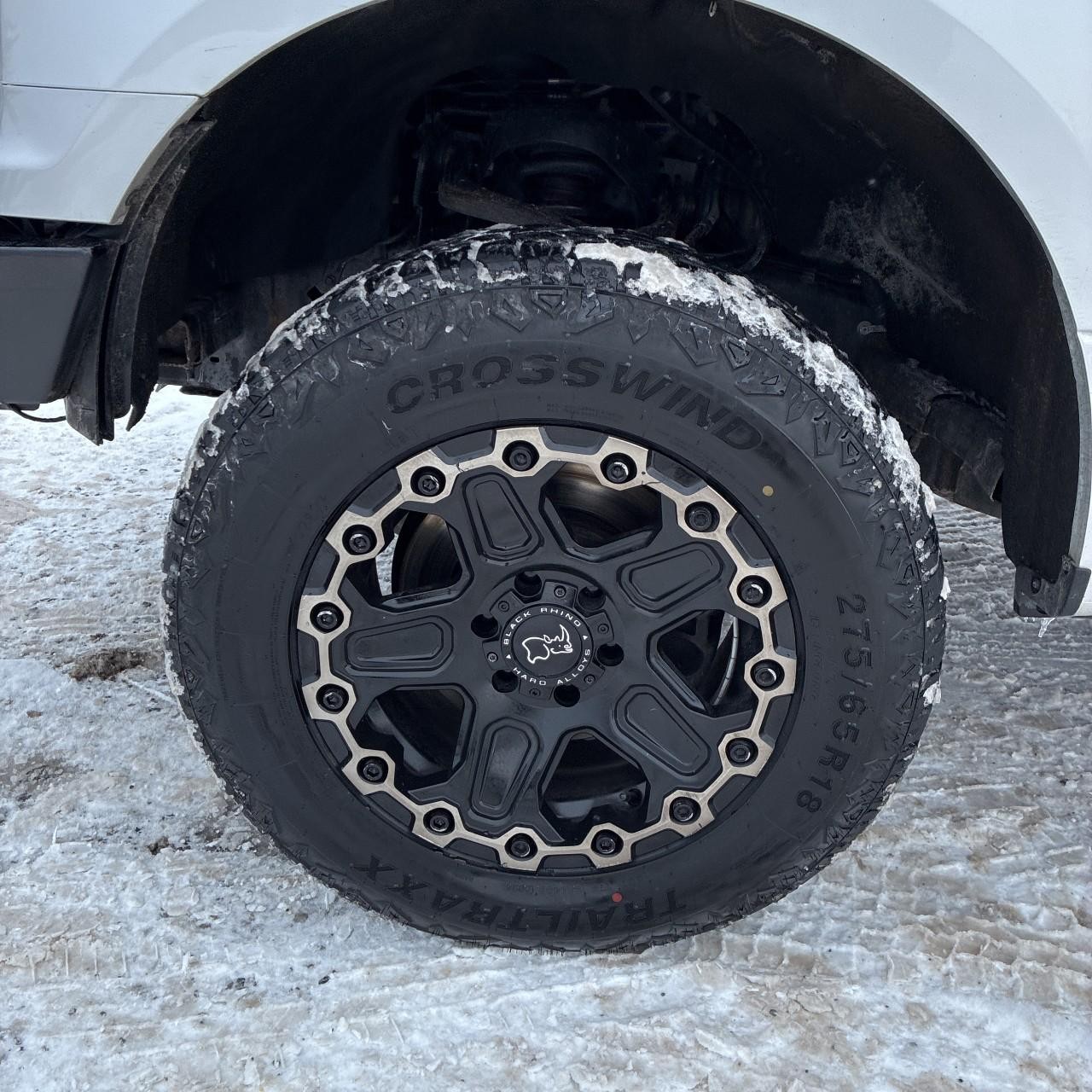 Ford F-150 Vehicle Full-screen Gallery Image 9