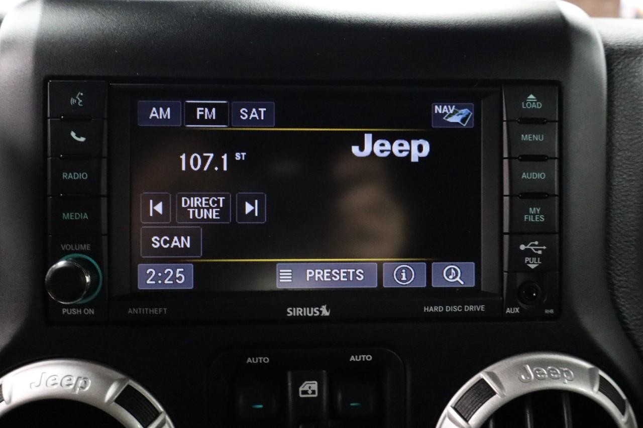 Jeep Wrangler Unlimited Vehicle Full-screen Gallery Image 14