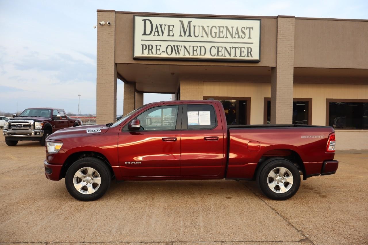 Ram 1500 Vehicle Full-screen Gallery Image 2