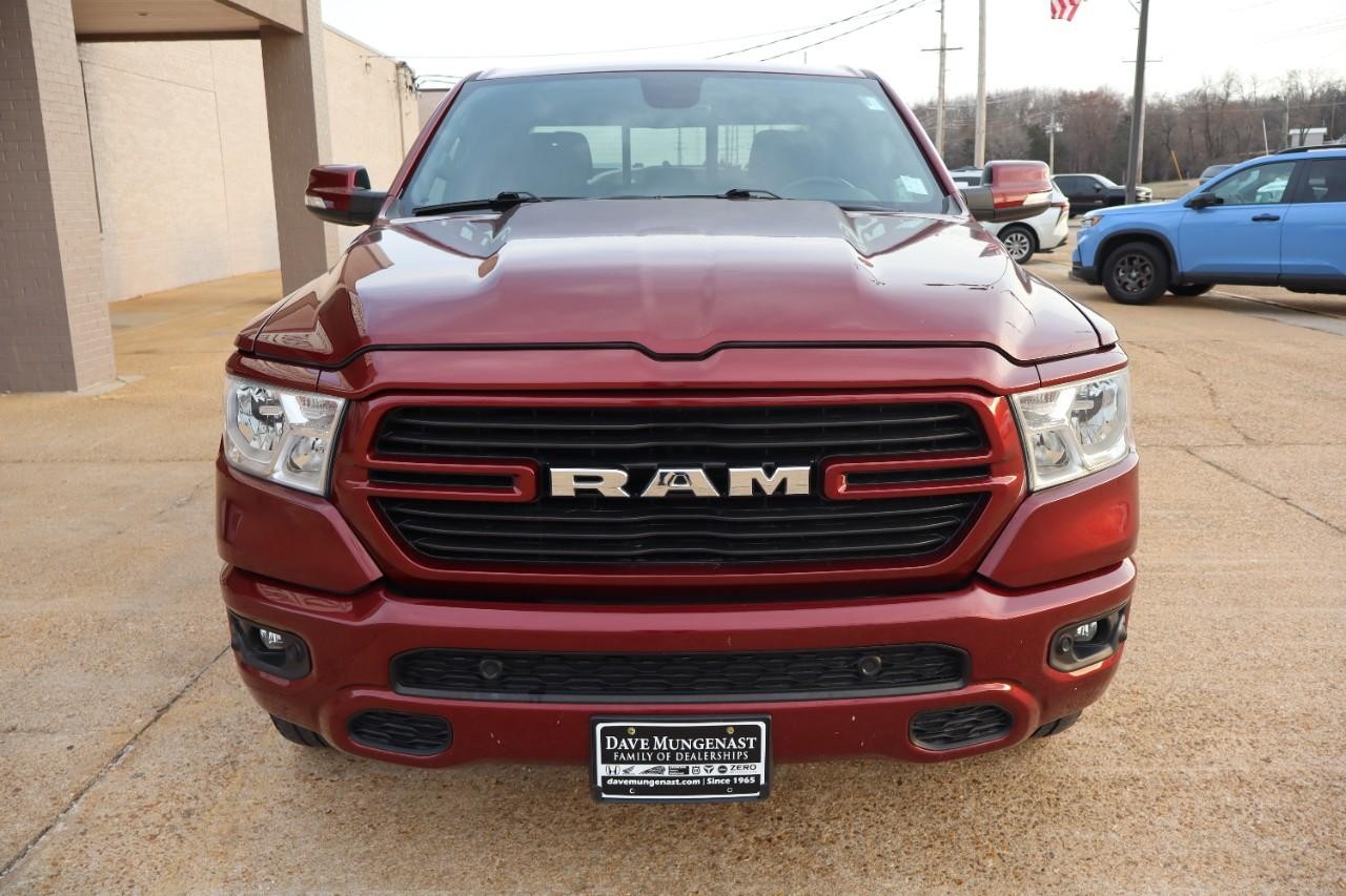 Ram 1500 Vehicle Full-screen Gallery Image 8