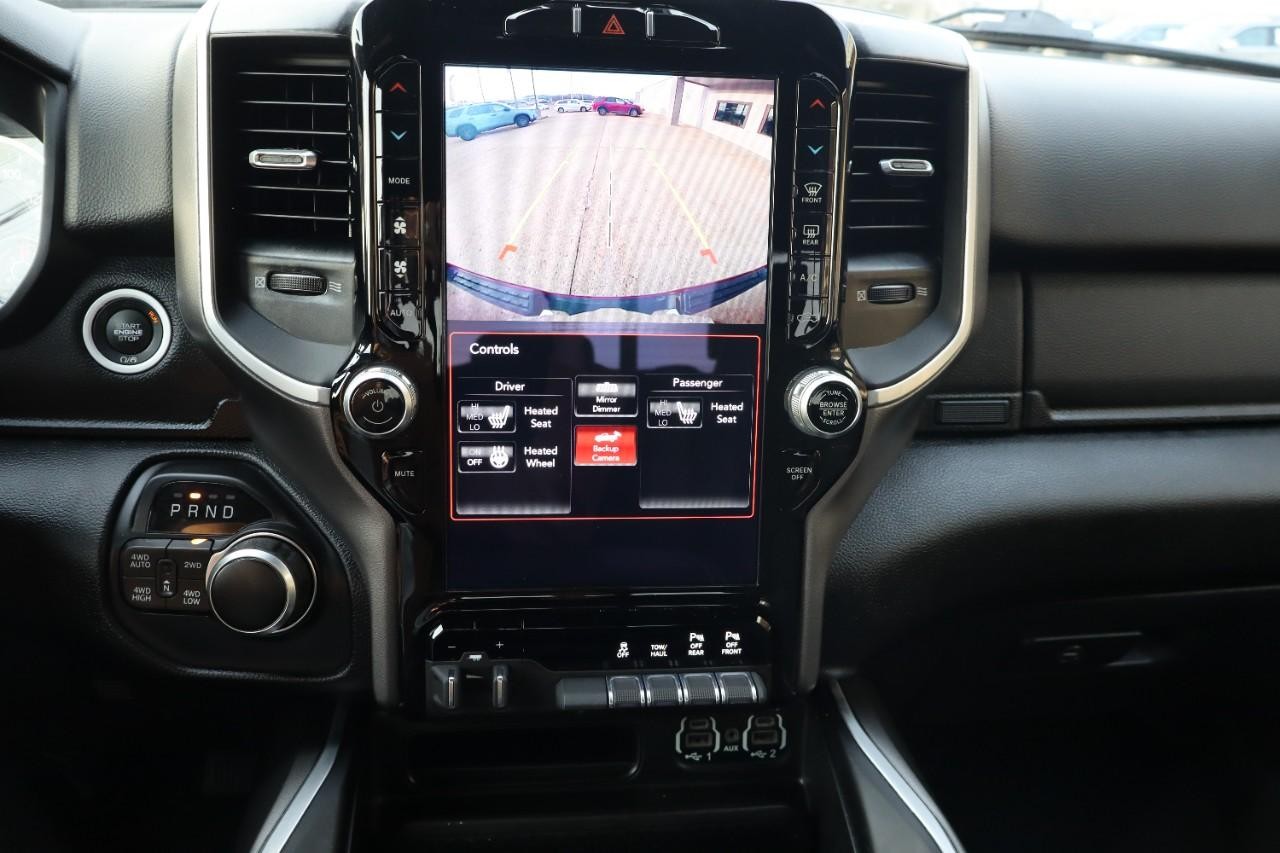 Ram 1500 Vehicle Full-screen Gallery Image 17