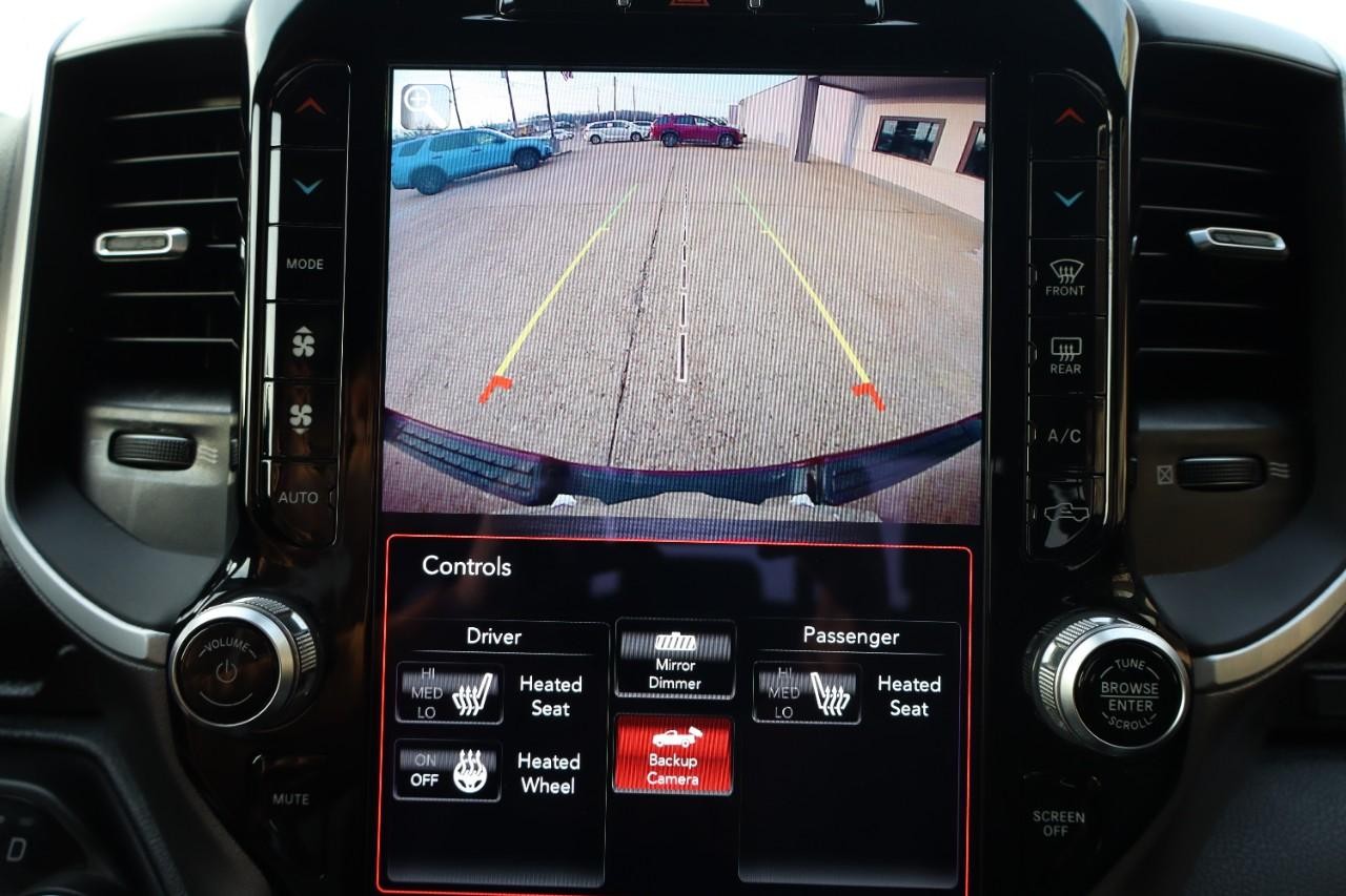 Ram 1500 Vehicle Full-screen Gallery Image 18