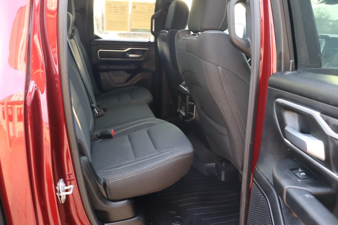 Ram 1500 Vehicle Full-screen Gallery Image 27