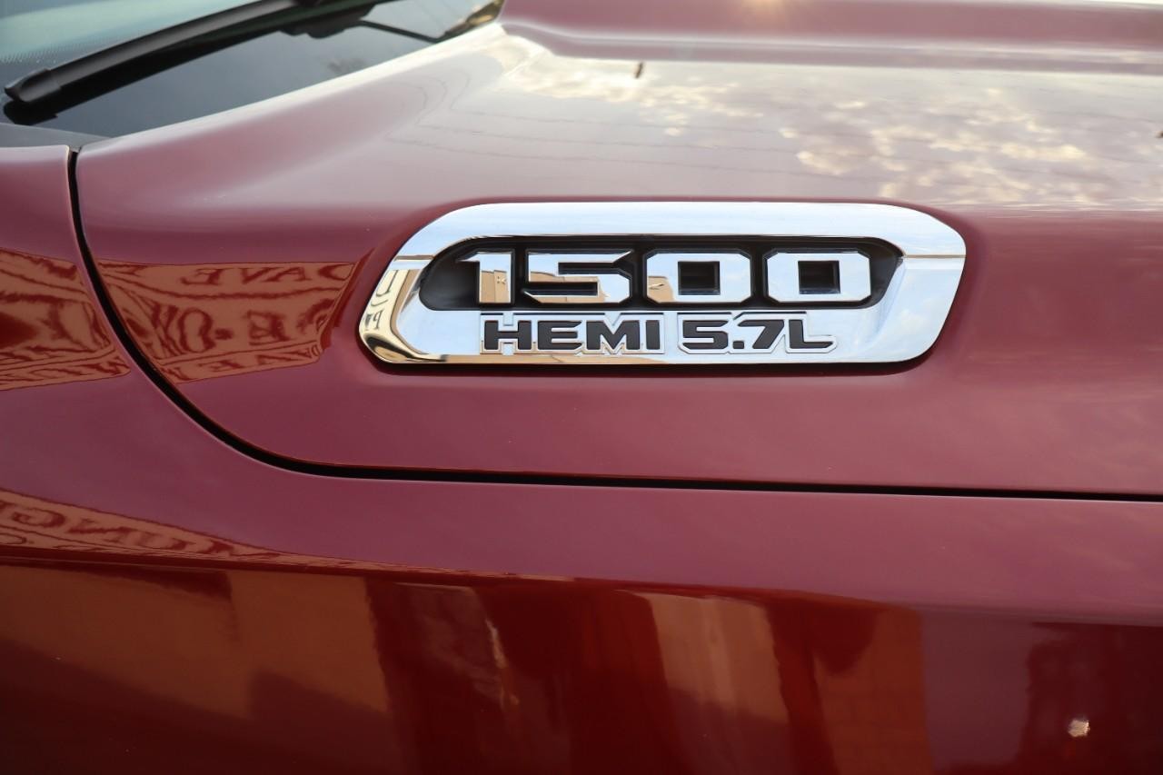 Ram 1500 Vehicle Full-screen Gallery Image 29
