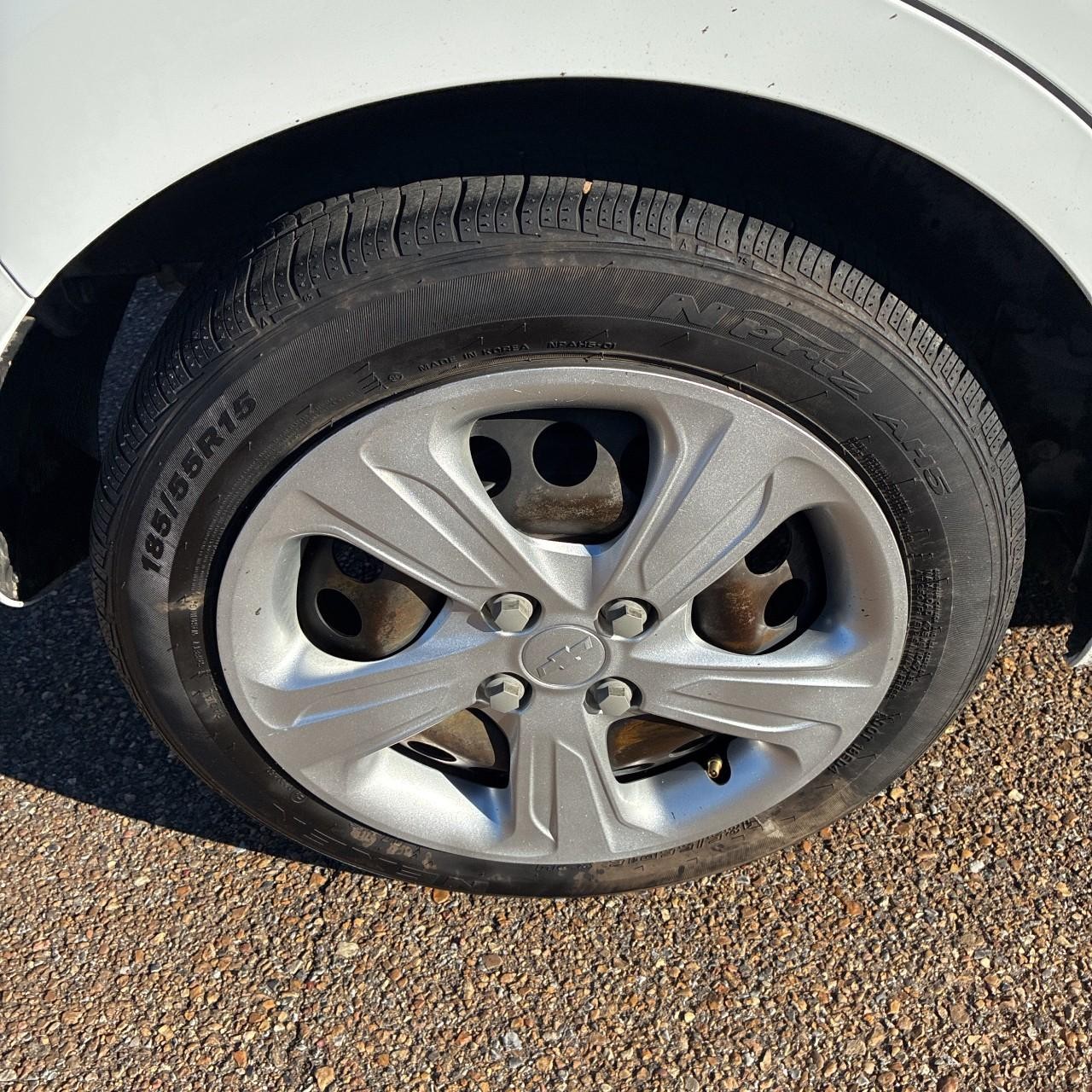 Chevrolet Spark Vehicle Full-screen Gallery Image 6