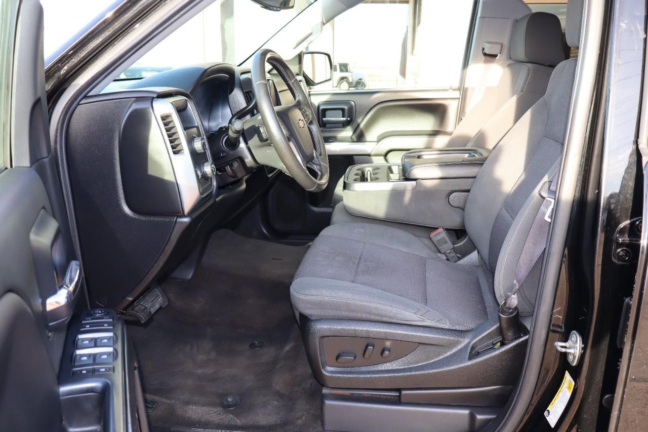 Chevrolet Silverado 1500 Vehicle Full-screen Gallery Image 10